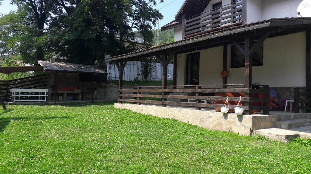 Vila Roxana Pangarati Exterior foto